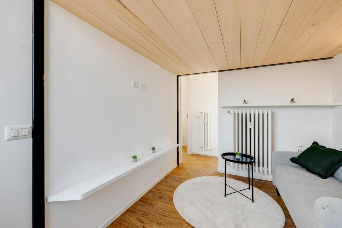 Homeby, Cozy Penthouse Apartment Milánó Kültér fotó